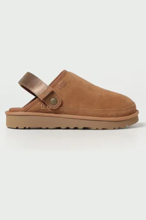 UGG Shoes Men color