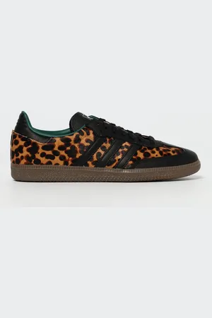 adidas Trainers Men colour