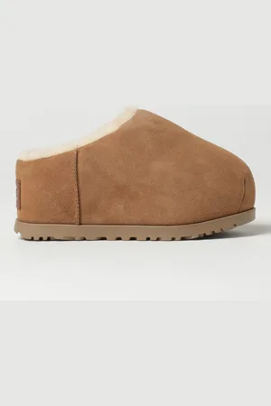 UGG Flat Sandals Woman color