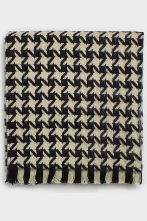 Glassworks London And Ivory Giant Houndstooth Scarf