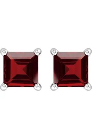 By Request 9ct White Gold 4 Claw Square Garnet 5mm x 5mm Stud Earrings