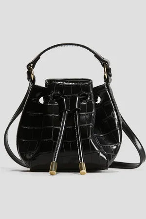 H&M H&M - Coated bucket bag