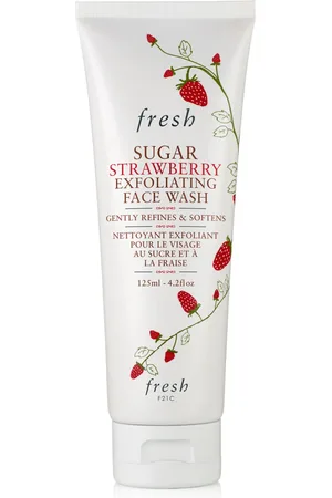 Fresh ! Sugar Strawberry Exfoliating Face Wash