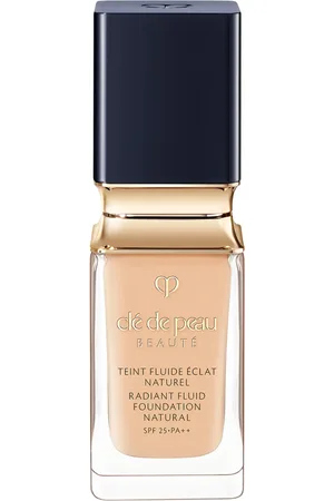 Cle de Peau Beaute Radiant Fluid Foundation Natural