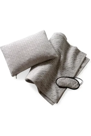 Ralph Lauren Cashmere Cable-Knit Travel Set