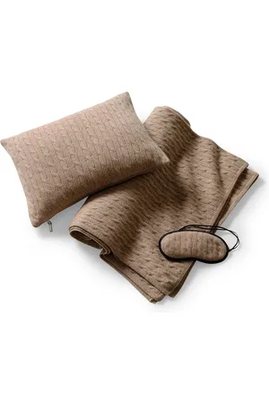 Ralph Lauren Cashmere Cable-Knit Travel Set
