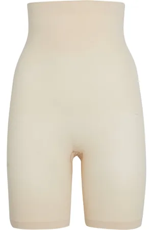 SKIMS Seamless Sculpt Mid-Thigh Shorts