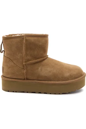 UGG Kids Classic Platform Mini Suede Ankle Boots - - 6