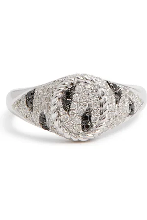 YVONNE LÉON Baby Chevalière Ovale Zèbre 9kt White Gold Signet Ring - - 48 (UK J 1/2)