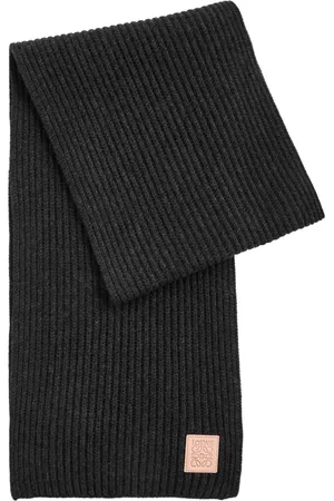 Loewe Logo Ribbed Cashmere Scarf - - One Size
