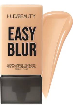 HUDA BEAUTY Easy Blur Foundation