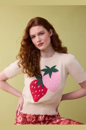 Joanie Clothing Clare Strawberry Print Scalloped Short Sleeve Knit - Extra Extra Large (UK 24-26) - Sustainable Organic Cotton