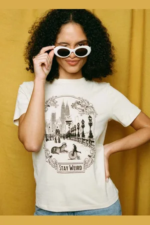 Joanie Clothing Beatrice Stay Weird Graphic Slogan Tee-L (UK 16-18) - Sustainable Organic Cotton
