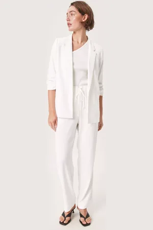 Soaked in Luxury Shirley Plain Ruched Sleeve Blazer