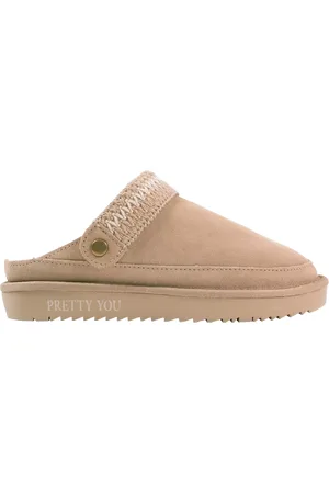 PRETTY YOU Hallie Sheepskin Mule Slippers