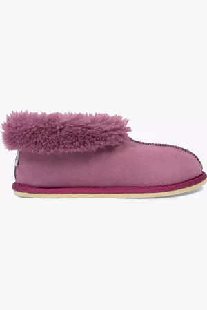 CELTIC & CO. Sheepskin Bootee Slippers