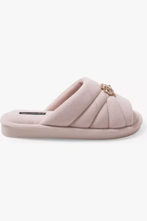 PRETTY YOU Faye Crystal Brooch Slippers