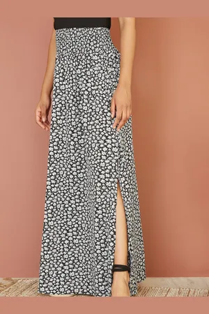 Yumi Mela London Daisy Ruched Split Hem Maxi Skirt