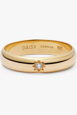 Daisy London Topaz Engraved Star Band Ring