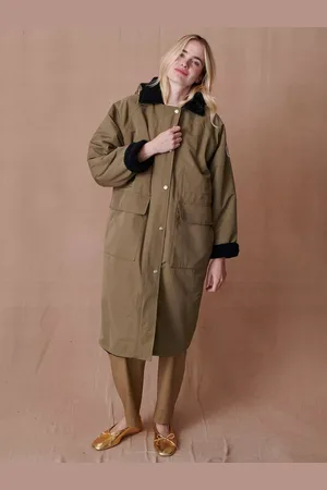 Cape Cove Snuggler Waterproof Changing Robe
