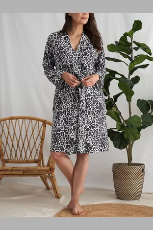 PRETTY YOU Animal Print Bamboo Kimono Robe