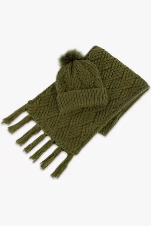 Totes Cable Knit Hat and Scarf Gift Set
