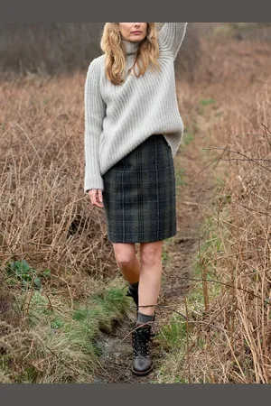 CELTIC & CO. Check Wool Pencil Skirt