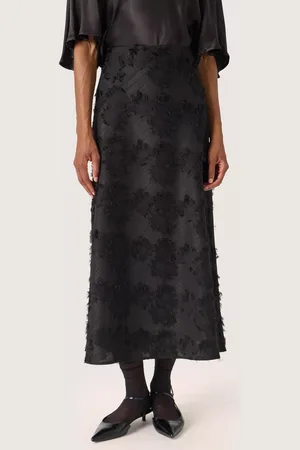 Soaked in Luxury Bettie Floral Jacquard Skirt