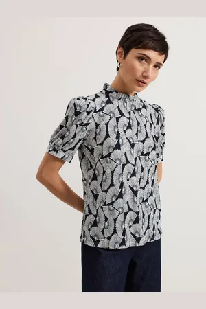Phase Eight Samiha Fan Print Top