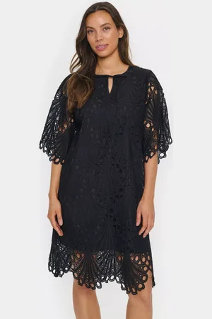 Saint Tropez Jilianna Scalloped Lace Dress