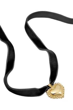 Daisy London Vintage Inspired Heart Pendant on Velvet Ribbon