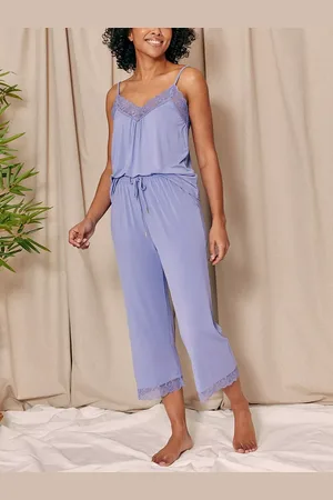 PRETTY YOU Lace Trim Bamboo Rich Cropped Pyjama Set