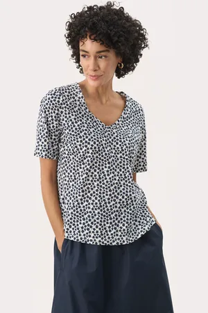 Part Two Curlia Floral V-Neck T-Shirt