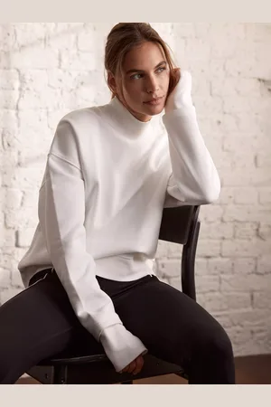 mint&berry Seam Detail Turtle Neck Sweatshirt