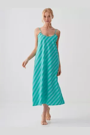 British Boxers New York Crisp Cotton Strappy Nightdress