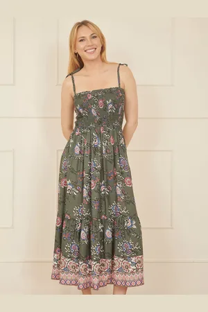 Yumi Paisley Ruched Bodice Midi Dress