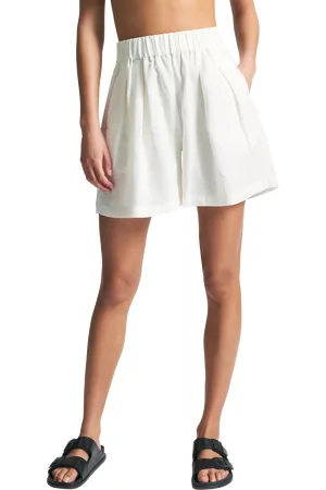 ASCENO The Zurich Pure Linen Shorts