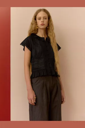 BRORA Cotton Frill Collar Blouse