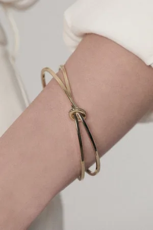 Karen Millen 14kt Plated Oval Pavé Chain Bangle