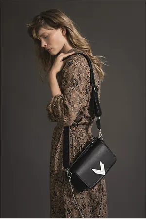 IKKS 111 Romy Shoulder Bag in Leather
