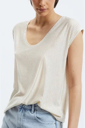 Pieces® Finely Striped T-Shirt with V-Neck