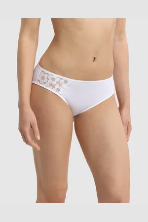 Dim Generous Embroidered Knickers