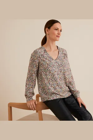 ANNE WEYBURN Floral V-Neck Blouse with Long Sleeves