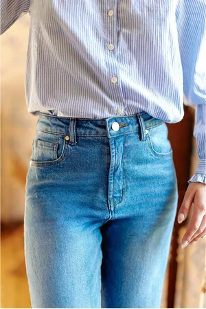 La Petite Etoile Zephyr Mom Jeans in Stretch Denim