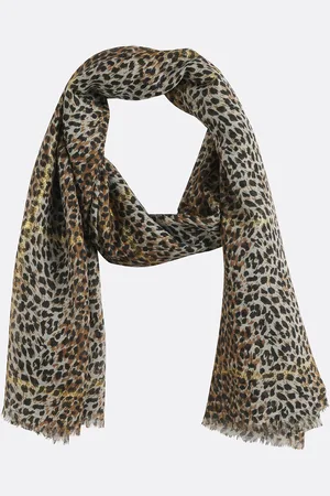 Pieces® Tasselo Scarf