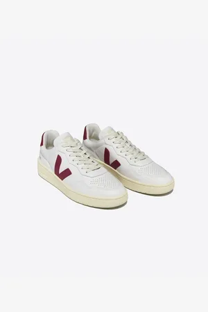Veja V-90 Trainers