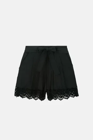 Louise Misha Maelys Embroidered Shorts with Belt in Loose Fit