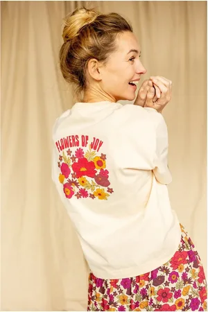 Apaches Collections Oumo Loose Fit T-Shirt with Slogan Printed On Back