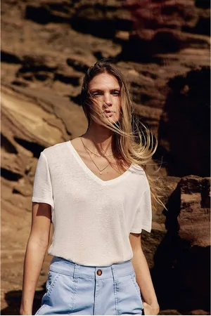 La Petite Etoile V-Neck T-Shirt in Linen and Viscose, THANA