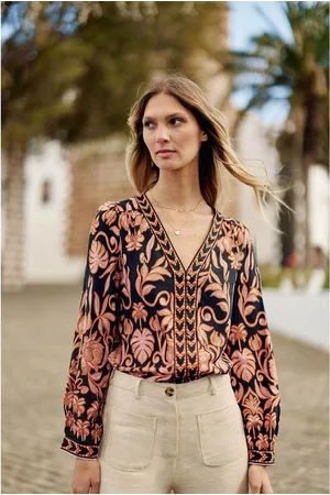 La Petite Etoile Bedra Printed Flowing Blouse with V-Neck